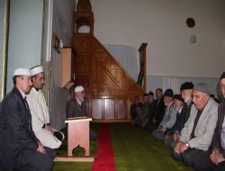 Depremzedeler mevlitle anıldı